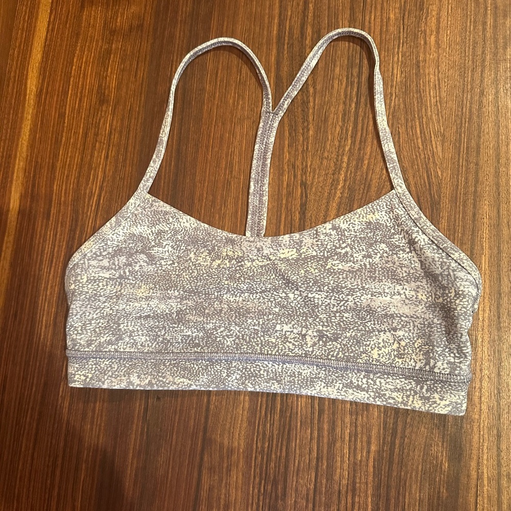 Lululemon FLOW Y Gray Patterned Sports Bra